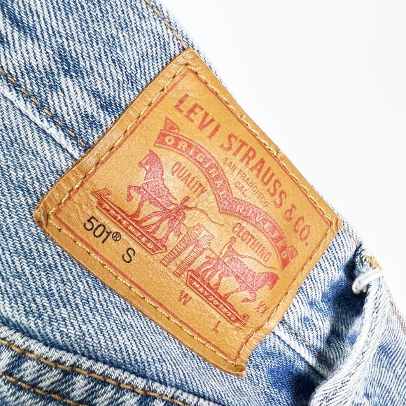 Levis 501 womens distressed skinny button fly blue jeans light wash Size 31 x 28 - Picture 3 of 7